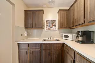 135 Winthrop St, Framingham, MA 01702 - Photo 10