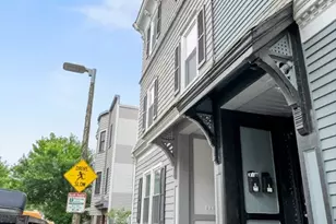 467 E 3rd St, Boston, MA 02127 - Photo 14