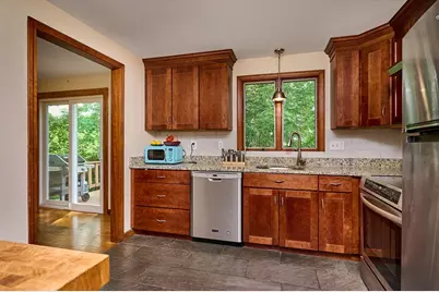 10 Robin Rd, Easthampton, MA 01027 - Photo 10