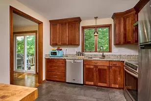 10 Robin Rd, Easthampton, MA 01027 - Photo 10