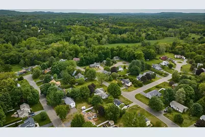 10 Robin Rd, Easthampton, MA 01027 - Photo 34