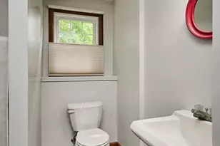 10 Robin Rd, Easthampton, MA 01027 - Photo 22