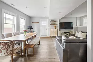 30-32 Oakland St, Newton, MA 02458 - Photo 8