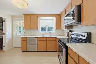 1 Deerfield Ln, Natick, MA 01760 - Photo 24