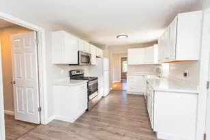 19 Prospect St, Kingston, MA 02364 - Photo 8