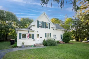 19 Prospect St, Kingston, MA 02364 - Photo 2