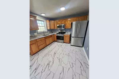 40 Merrick St #A, Worcester, MA 01609 - Photo 4
