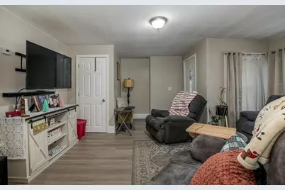 40 Falmouth St, Attleboro, MA 02703 - Photo 4