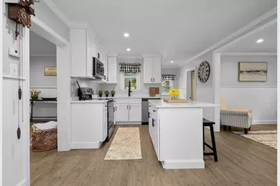 25 Lyman St, North Attleboro, MA 02760 - Photo 12