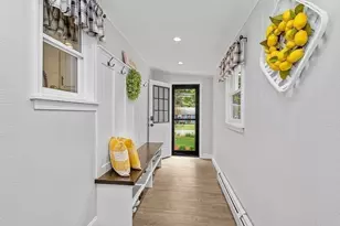 25 Lyman St, North Attleboro, MA 02760 - Photo 4