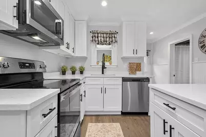 25 Lyman St, North Attleboro, MA 02760 - Photo 10