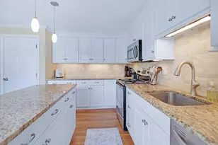 54 Brewster St, North Andover, MA 01845 - Photo 10