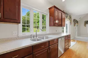 61 Indian Head Rd, Framingham, MA 01701 - Photo 10