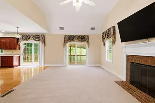 61 Indian Head Rd, Framingham, MA 01701 - Photo 14