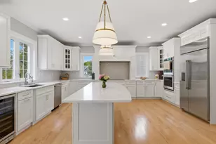 20 Larchmont Ln, Lexington, MA 02420 - Photo 4