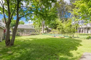 13 Munroe St, Northampton, MA 01060 - Photo 4