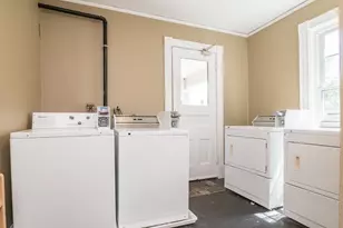 13 Munroe St, Northampton, MA 01060 - Photo 16