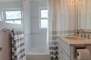 37 Montvale Ave, Woburn, MA 01801 - Photo 12