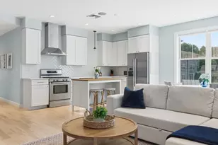 34 Coffey St, Boston, MA 02122 - Photo 2