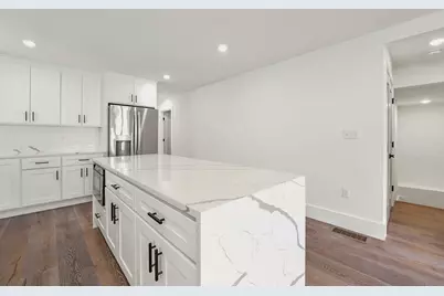 17 Wellington #1, Somerville, MA 02145 - Photo 6