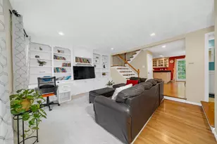 855 Wellman Ave, Chelmsford, MA 01863 - Photo 2