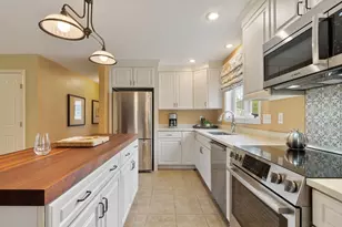 571 Northfield Rd, Lunenburg, MA 01462 - Photo 14