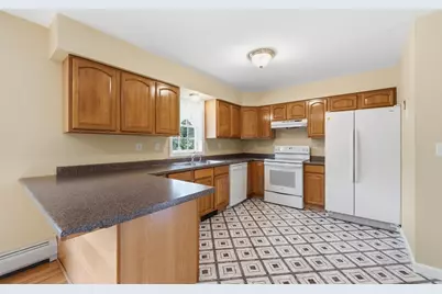 6 White Birch Dr, Worcester, MA 01602 - Photo 4