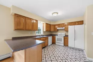 6 White Birch Dr, Worcester, MA 01602 - Photo 4