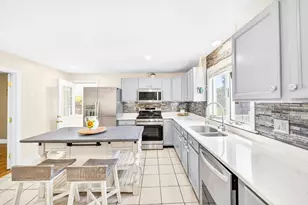 84 Fowler Rd, Lowell, MA 01854 - Photo 8