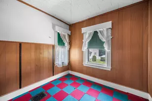 17 Heywood Ave, Melrose, MA 02176 - Photo 24