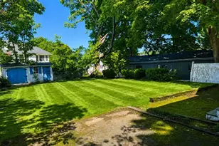36 Plummer Ave, Lowell, MA 01852 - Photo 4