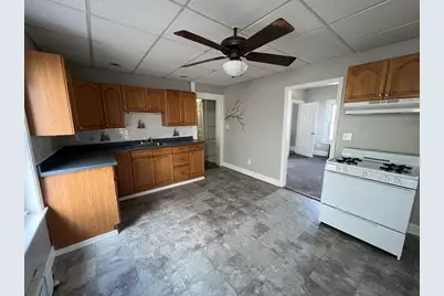 696 Broadway #1, Everett, MA 02149 - Photo 2