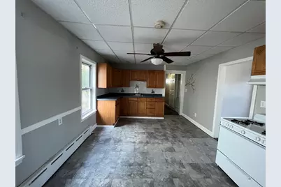 696 Broadway #1, Everett, MA 02149 - Photo 4