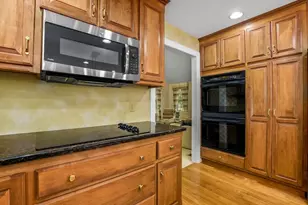 4 Dorset Dr, Walpole, MA 02032 - Photo 10