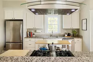 338 Beech St, Boston, MA 02131 - Photo 16