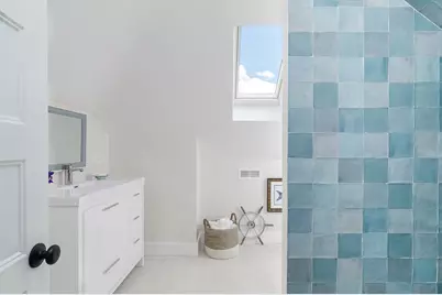 30 Newport St #2, Arlington, MA 02476 - Photo 18
