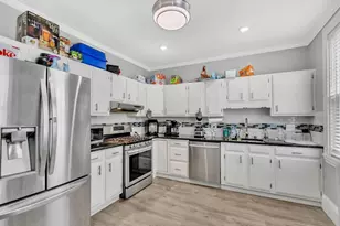 548 High St, Medford, MA 02155 - Photo 4