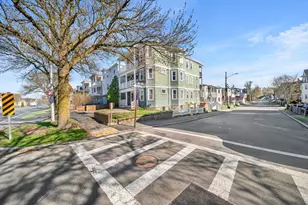 154 Fellsway W, Medford, MA 02155 - Photo 24