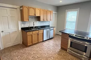 154 Fellsway W, Medford, MA 02155 - Photo 4