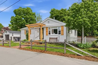 10 S Webster St, Haverhill, MA 01835 - Photo 2