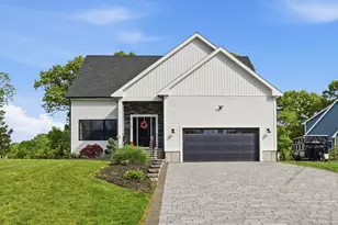 193 Tess Abigail Ln, Swansea, MA 02777 - Photo 2