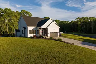 193 Tess Abigail Ln, Swansea, MA 02777 - Photo 4