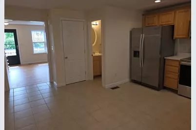 956 Warren Ave #4, Brockton, MA 02301 - Photo 12