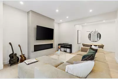 382 Commonwealth Ave #Apt 24, Boston, MA 02215 - Photo 6