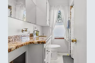 32 Milton St, New Bedford, MA 02740 - Photo 24