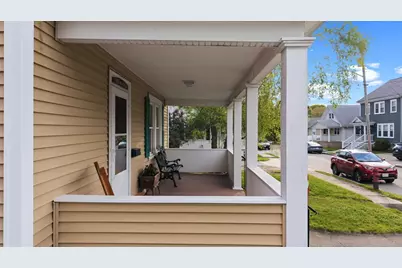 32 Milton St, New Bedford, MA 02740 - Photo 4