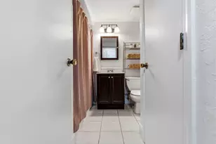48 N Emerson St, Wakefield, MA 01880 - Photo 6