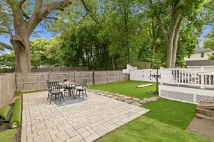 12 Lakeview Ave, Reading, MA 01867 - Photo 38