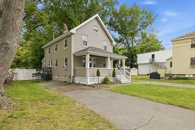 12 Lakeview Ave, Reading, MA 01867 - Photo 2
