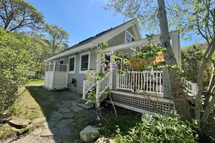299 Daggett Ave, Tisbury, MA 02568 - Photo 10